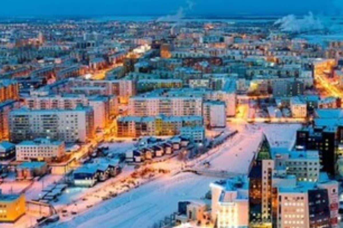 This Town Is So Small That You Can’t Find People To Play Snake & Ladder