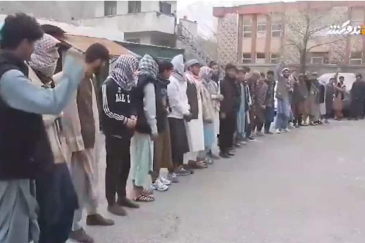 Over 4,000 Young Afghans Vow To Take Up Arms Against Pakistan, Sign Up To Defend Homeland