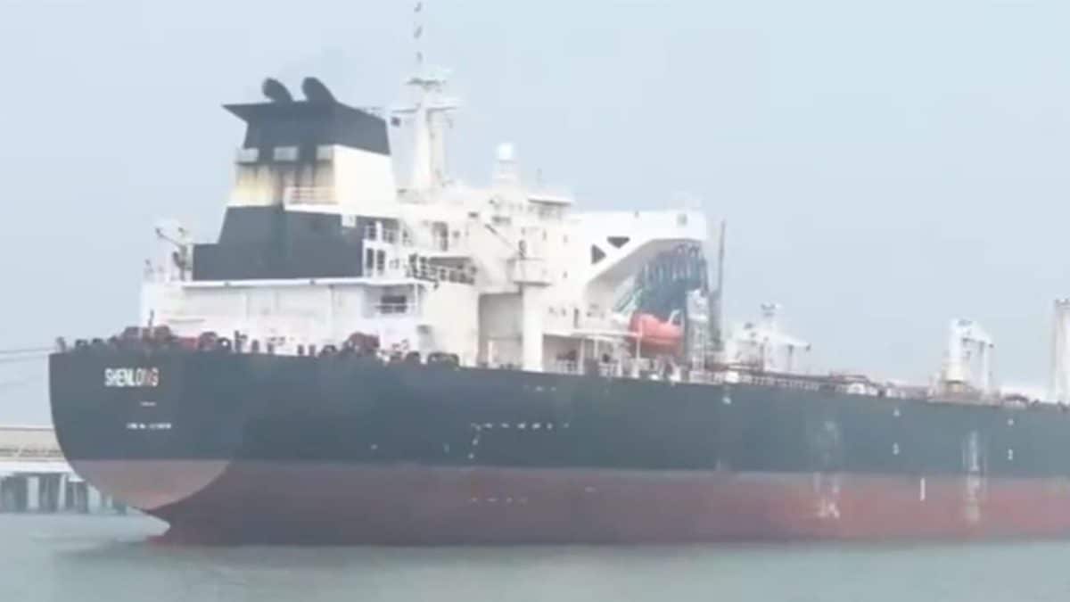 First India-Bound Vessel Carrying Crude Reaches Mumbai Via Hormuz Amid Iran's Attacks On Ships