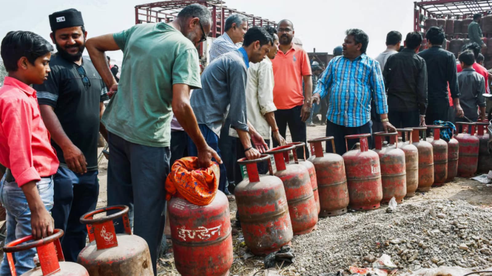 What is the Ministry’s Clarification on e-KYC for LPG Users