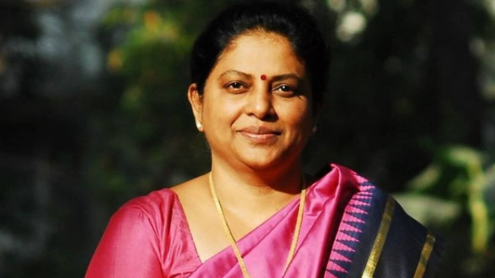Life brought difficulties when Tessy Thomas was still a child. Her father suffered a stroke that left him partly paralysed. Her mother worked hard to support the family and manage the household. Watching this struggle taught Tessy the value of strength and responsibility. Despite these challenges, she stayed focused on her education. She showed a strong interest in mathematics and physics during her school years.