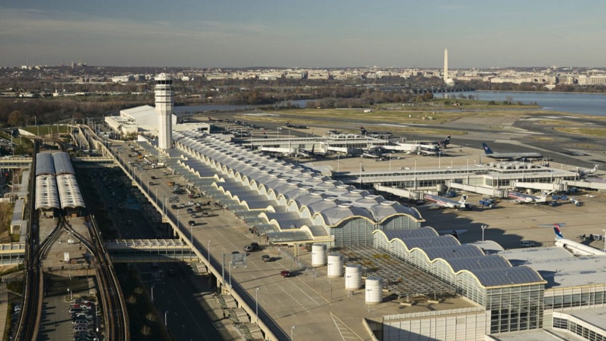 Four Major US Airports Halted All Flights For An Hour Due To 'Strong' Chemical Odour