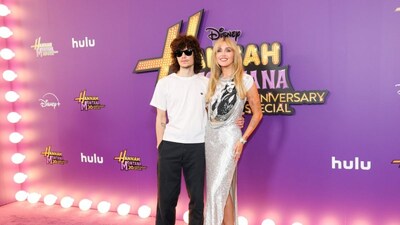 Miley Cyrus celebrates Hannah Montana 20 with family, fiance and co-stars.