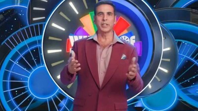 Akshay Kumar hosts the game show. (Photo Credit: X)