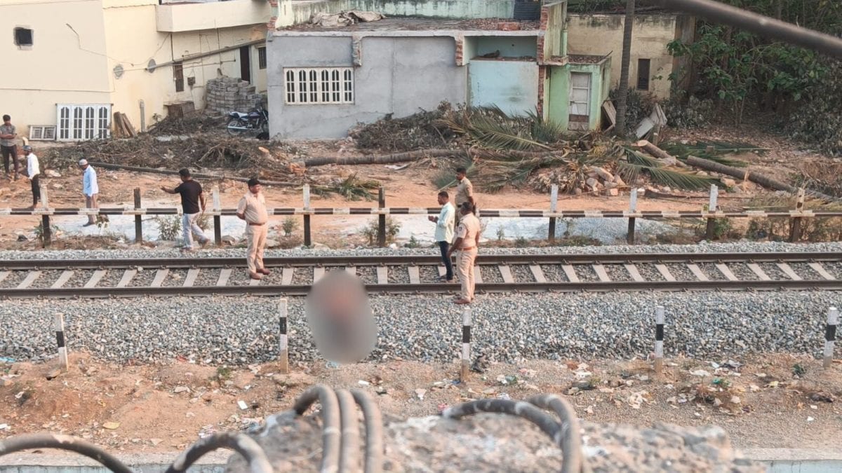 50-Year-Old Bengaluru Man Dies By Suicide After Heavy Stock Market Losses, Mounting Debt