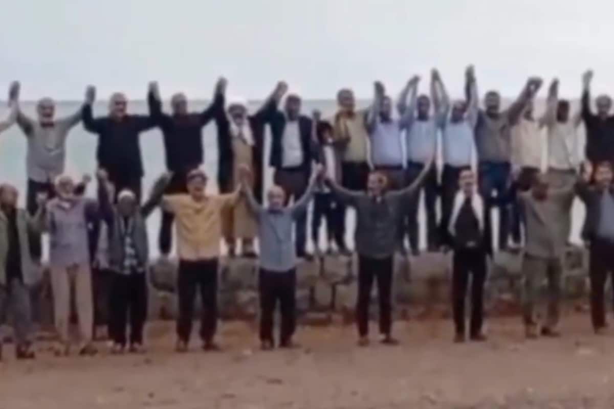 ‘Down With US And Israel’: People Of Kharg Island Chant Slogans Amid Trump’s Threats