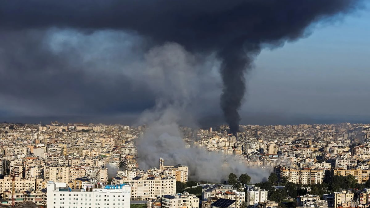 US-Israel-Iran War LIVE: Israel Fires 'Broad-Scale' Strikes On Tehran; Operations Temporarily Suspended At Dubai Airport