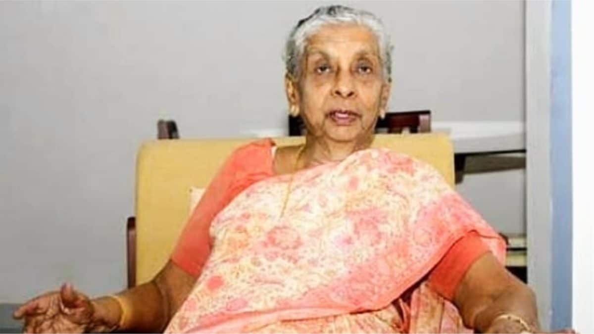 Meet The First Woman IAS Officer Who Broke Every Barrier
