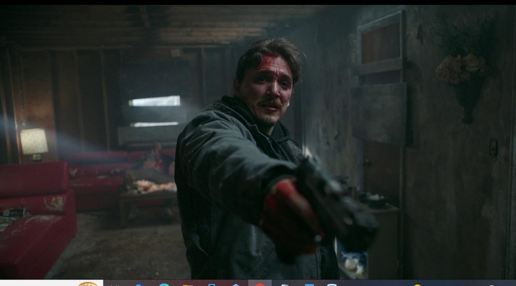 Smile 2 follows global pop sensation Skye Riley (played by Naomi Scott), who, while preparing for a comeback tour after a tragic accident, becomes the target of a terrifying supernatural entity. After witnessing her drug dealer’s brutal suicide, the curse passes to her. Skye, who is still struggling with guilt over a car crash that killed her boyfriend, Paul, starts getting severe hallucinations which force her to face her past traumas.
