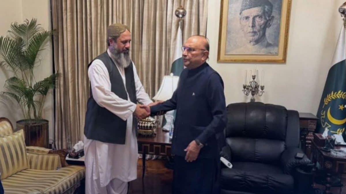 Pakistan's Political Cover For Terrorists? ISIS 'Commander' Meets Zardari, Joins PPP | Exclusive