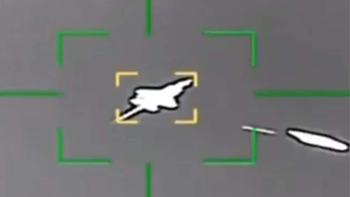 Video Captures Moment When US F-35 Stealth Fighter Was Hit By Iranian Strikes