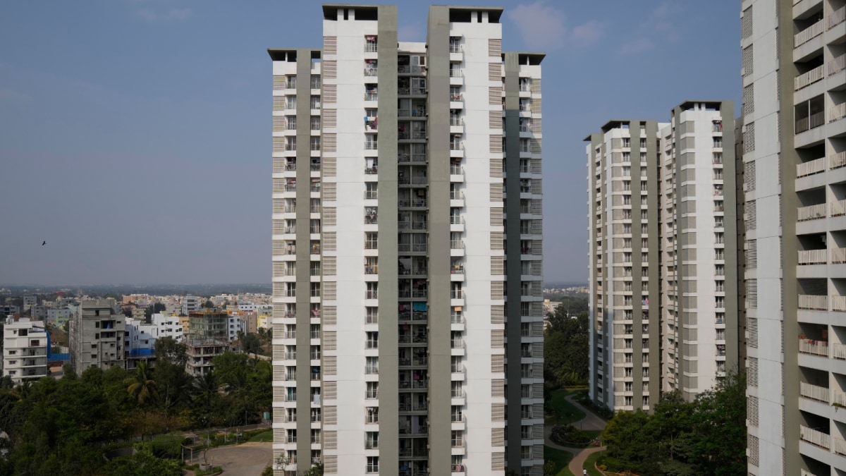 Bengaluru Skyline Set for Vertical Shift? DK Shivakumar Pushes to Ease Airport Height Caps