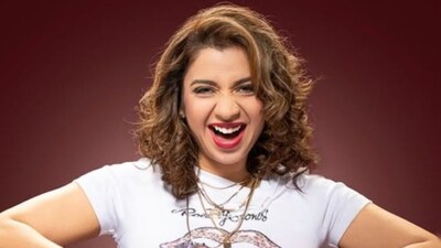 They collaborated on the song Jaiye Sajana.