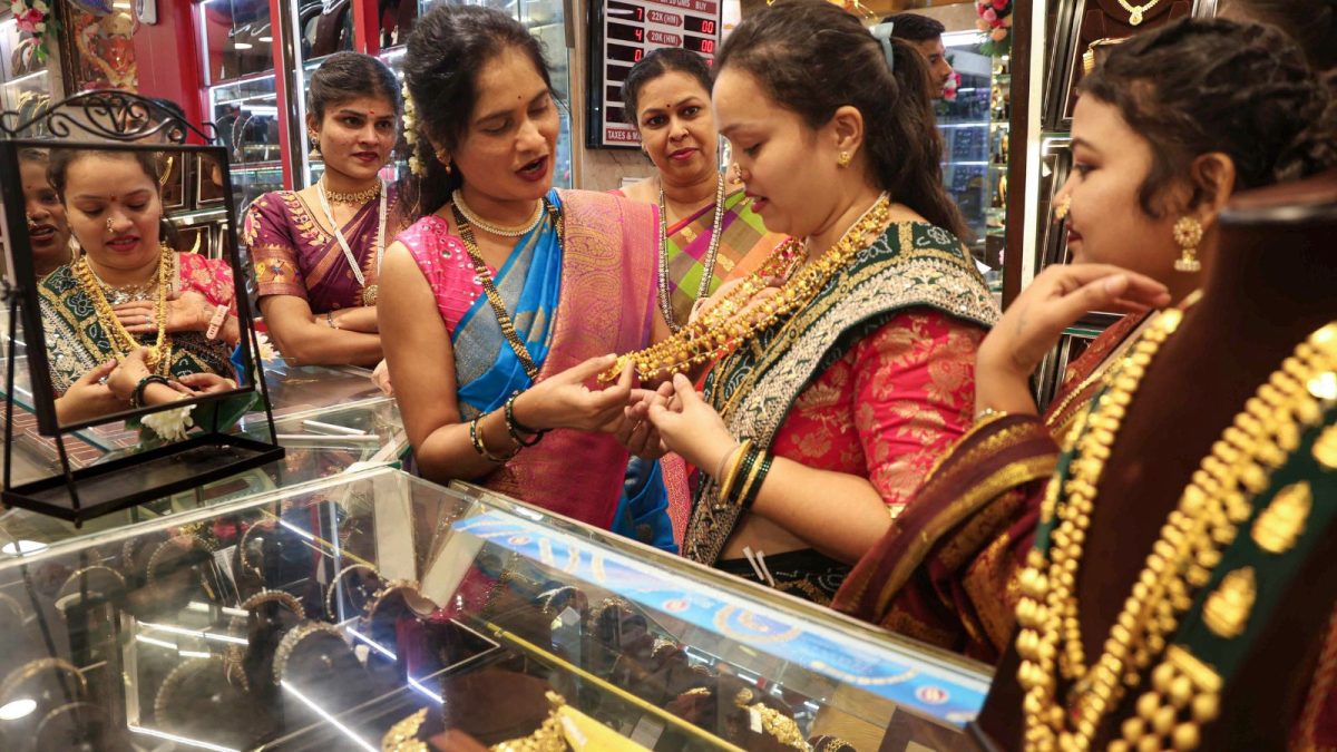 How the Ongoing Middle‑East Conflict is Throwing a Wrench into India’s Jewellery Export Game