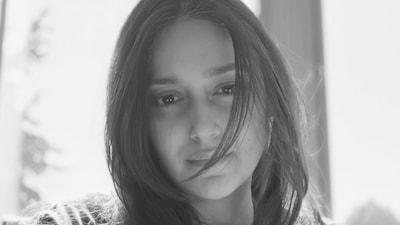 Ileana D'Cruz Takes A Break From Feeding Newborn Keanu Rafe Dolan, Shares A Candid Moment