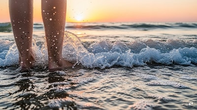 Water environments may lower cortisol, improve heart health and help reduce stress naturally.