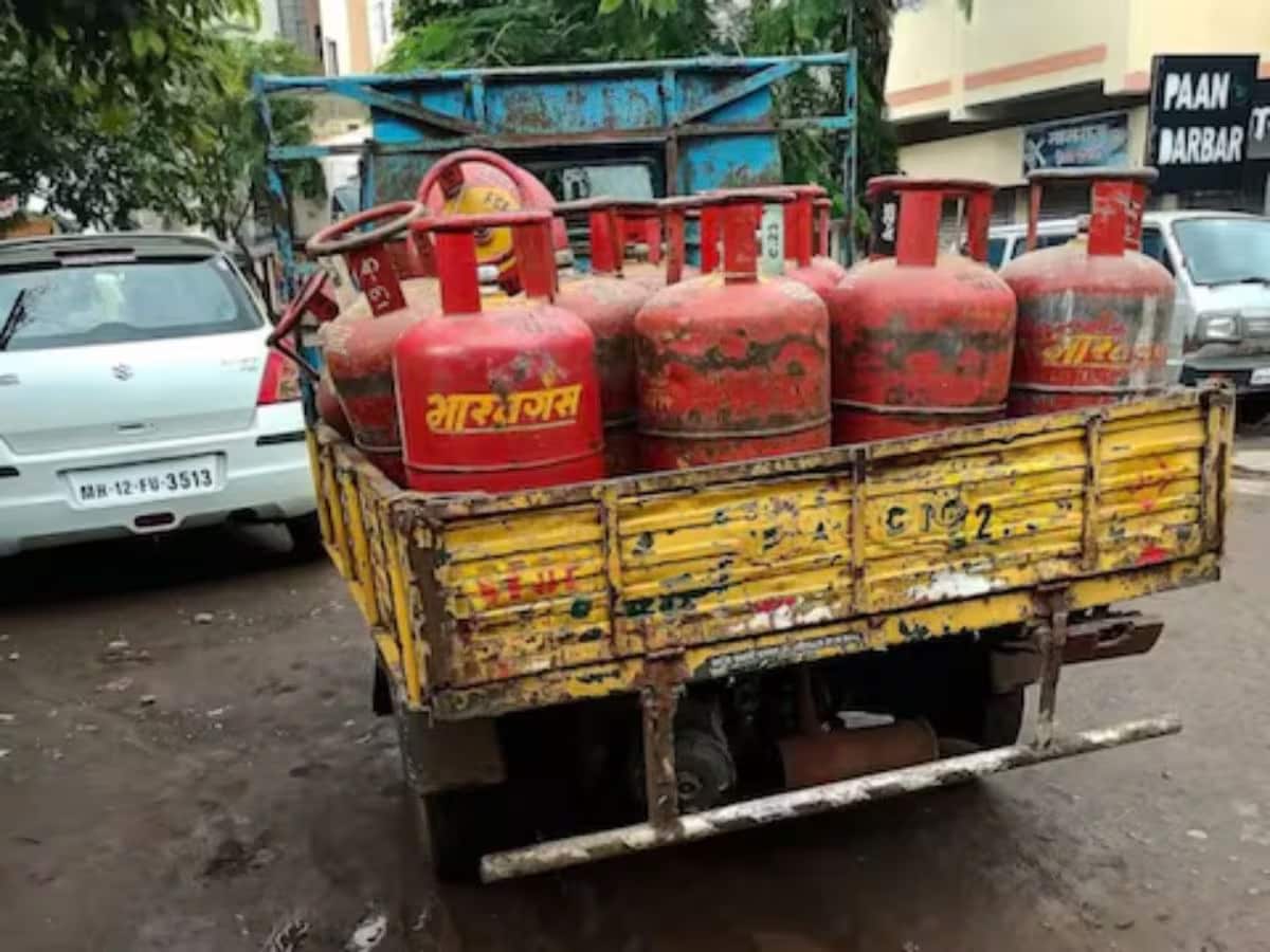  Shortage Hits Mumbai And Bengaluru Eateries, Supply Restricted, Rules Changed