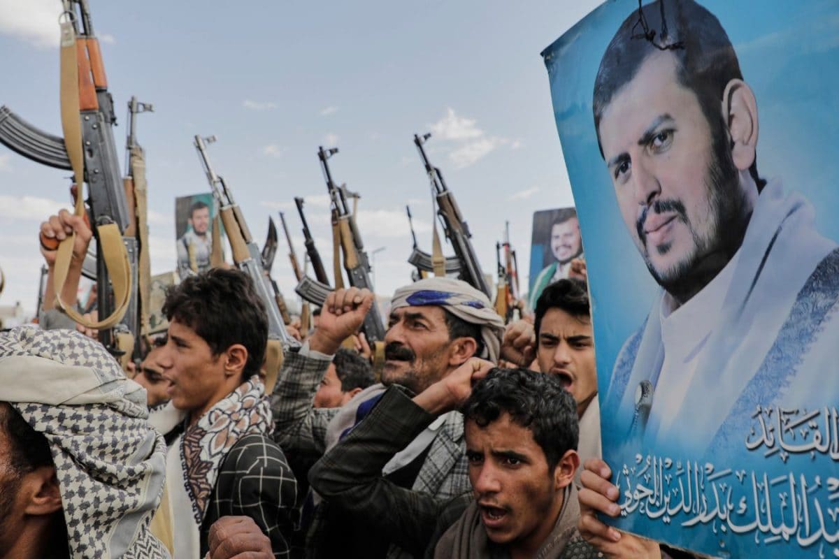 Houthis’ ‘Finger Is On The Trigger’, But Why Hasn’t Iran’s Yemen Ally Entered The War Yet?