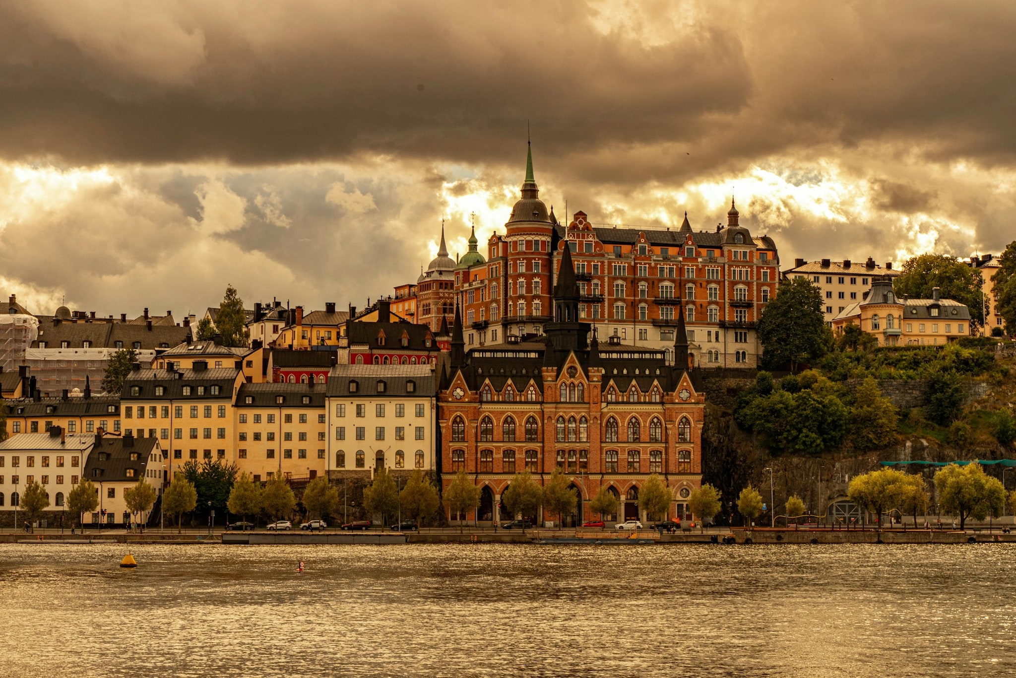 Sweden: Sweden offers high safety, excellent public transport, and welcoming locals. Cities like Stockholm and Gothenburg provide cultural attractions, parks, and waterfronts. Solo female travellers can enjoy exploring museums, historic sites, and the scenic countryside with peace of mind.