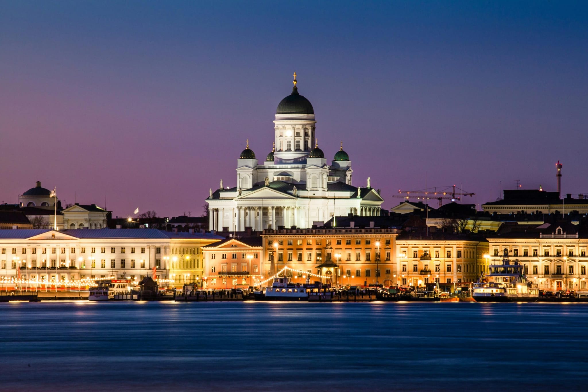 Finland: Finland offers a combination of safety, cleanliness, and natural beauty. Helsinki’s vibrant culture, the magical Lapland, and serene lakes provide peaceful travel experiences. Women travellers can enjoy excellent public transport and a highly secure environment. 