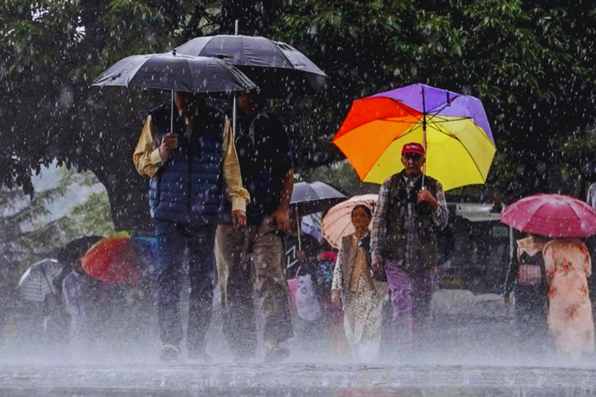 Delhi Weather Update: Rain Likely Till April 5, But Don't Expect Respite From Rising Heat