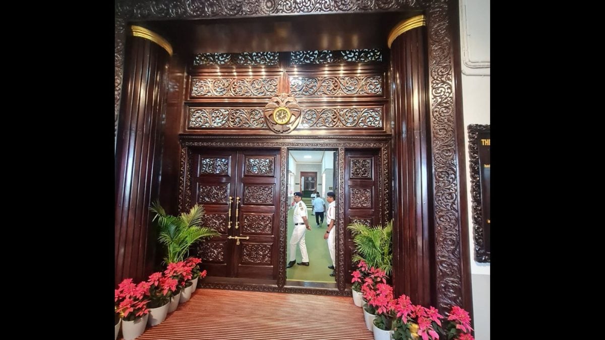 After Luxury Recliners & Massage Chairs, Karnataka's Vidhana Soudha To Get 4 Rosewood Doors