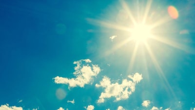 The Health Department has issued a timely advisory for urban centres like Bengaluru. The urban heat island effect can exacerbate temperatures here. Image: Canva