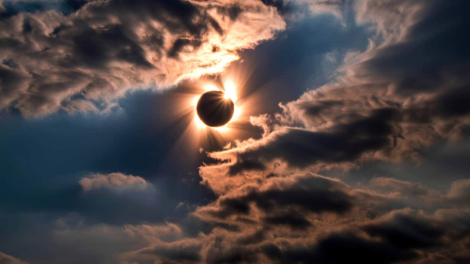 સૂર્યગ્રહણ દરમિયાન શું કરવાથી ફાયદો થશે? : સૂર્યગ્રહણ દરમિયાન ભગવાન સૂર્યની પૂજા કરવી શુભ માનવામાં આવે છે. દરરોજ સૂર્યગ્રહણ દરમિયાન શું કરવાથી ફાયદો થશે? : સૂર્યગ્રહણ દરમિયાન ભગવાન સૂર્યની પૂજા કરવી શુભ માનવામાં આવે છે. દરરોજ