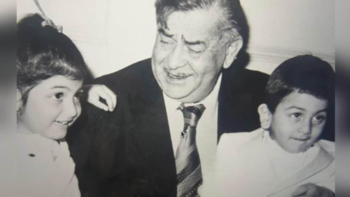 A Nostalgic Click: Riddhima Kapoor Celebrates Sibling Day with Ranbir and Grandfather Raj