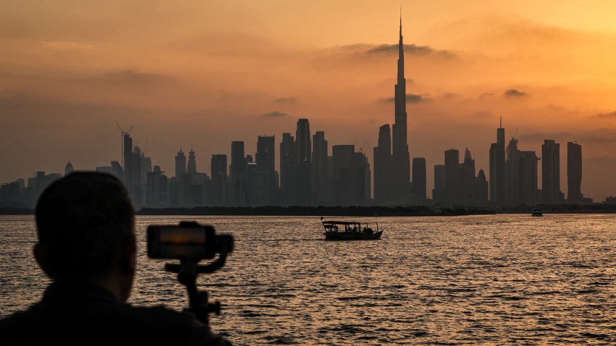 Gulf Breathes Easy: No Iranian Air Strikes Reported as Fragile Ceasefire Holds