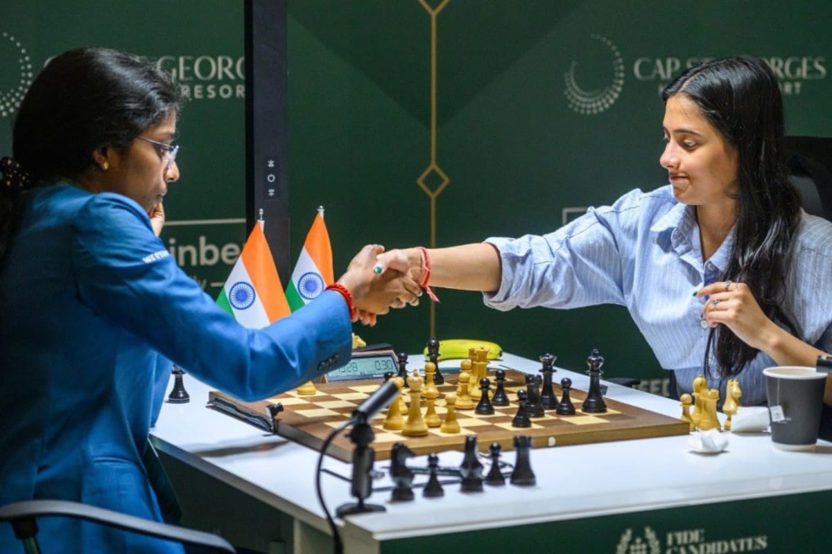 Candidates 2026: R Vaishali Beats Compatriot Divya Deshmukh To Grab Women's Joint Lead