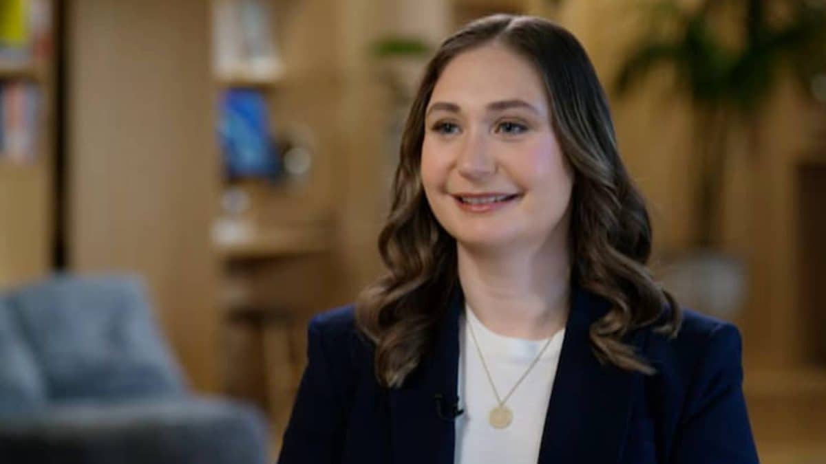 Literature Scholar Powers $380 B AI Giant Anthropic