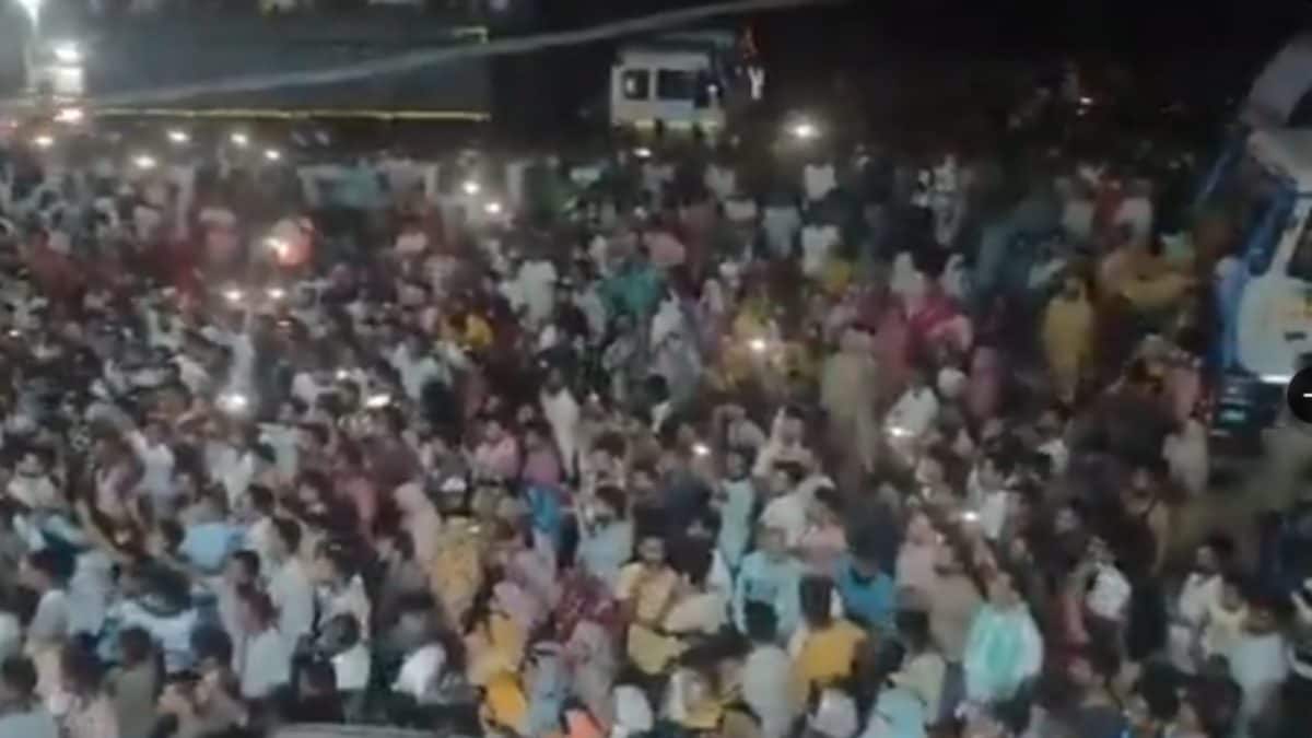 SIR Deletion Protest In Bengal: 7 Judicial Officials Gheraoed For 8 Hours In Malda