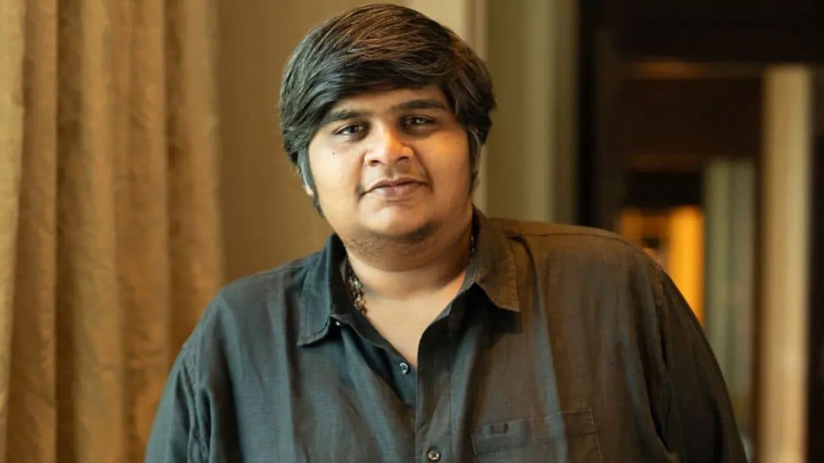 Karthik Subbaraj Talks Jigarthanda 3 and the Indie Wave with Neelira