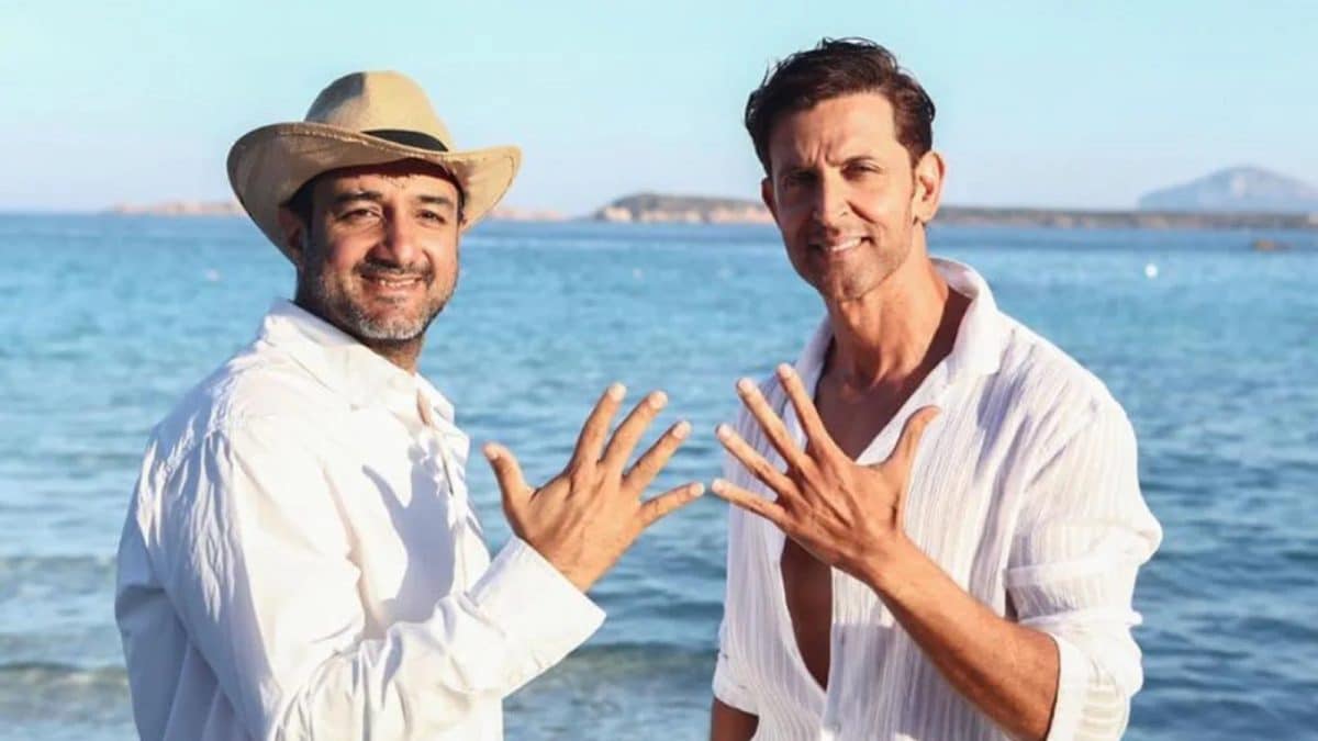 Siddharth Anand And Hrithik Roshan Working On Fighter 2? Reality Behind Ongoing Rumours