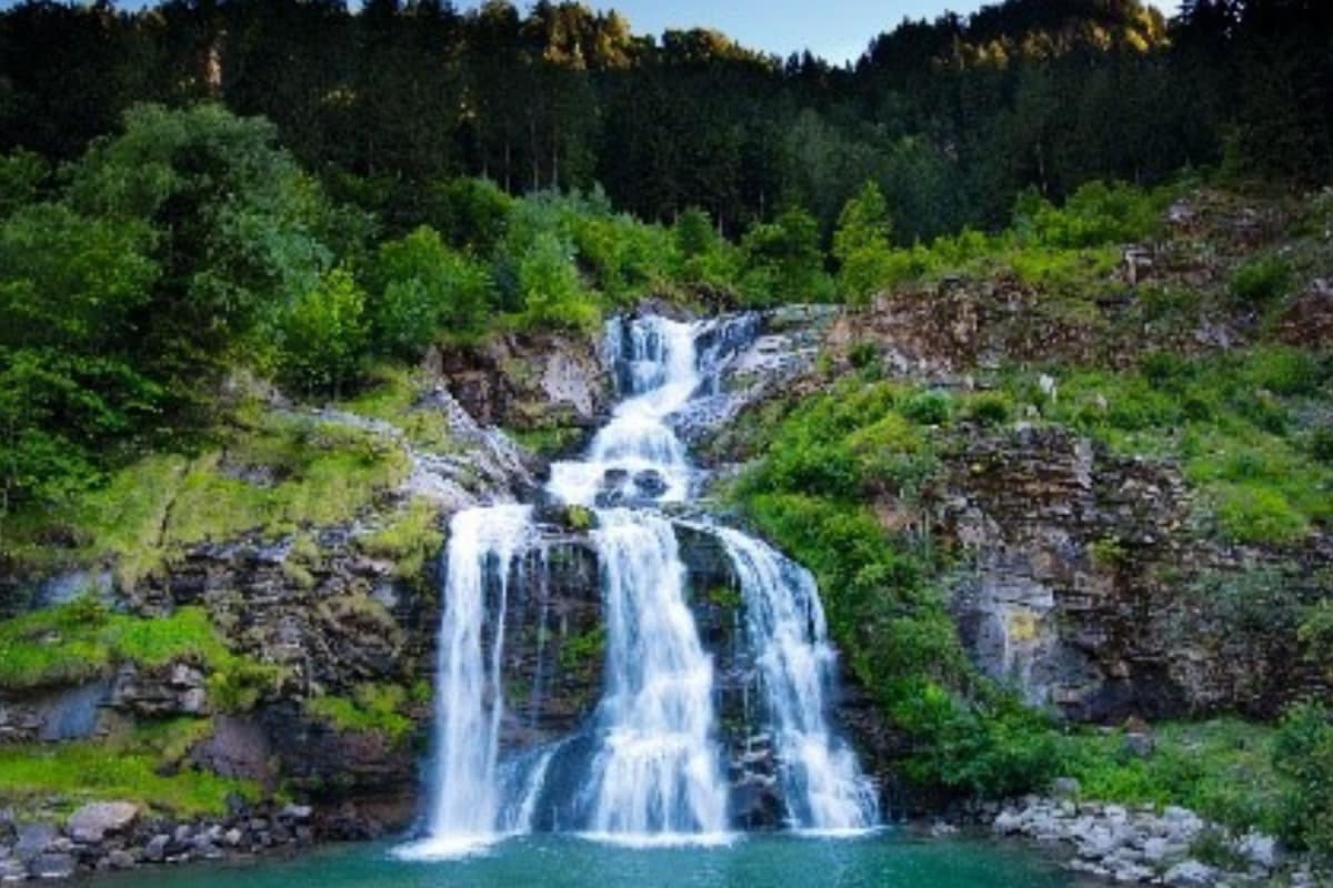 7 Breathtaking Waterfalls In Switzerland To See This Spring