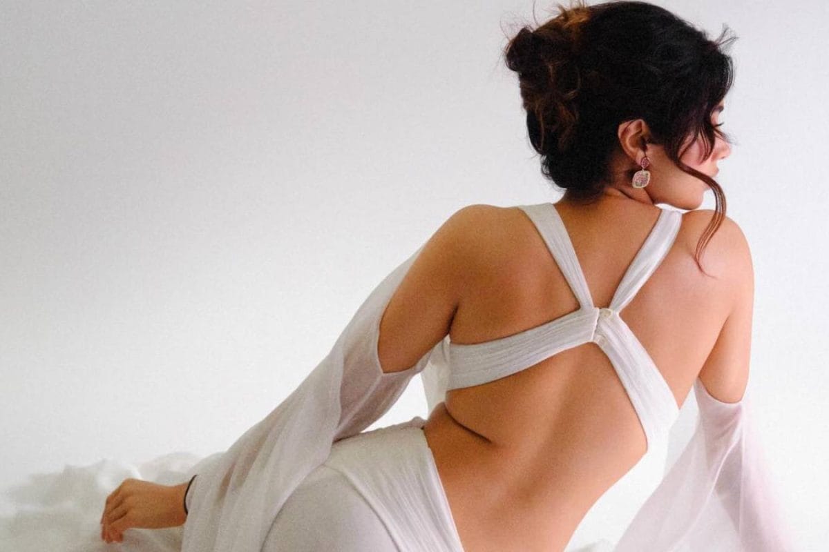 Janhvi Kapoor’s Latest White Ensemble Is The Elegant Summer Inspiration We Needed