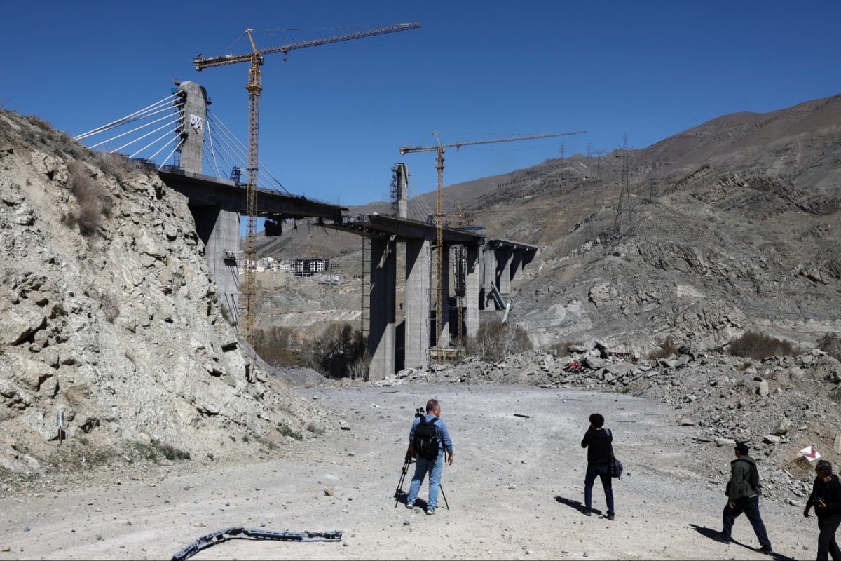 Second Crew Member From Downed US F15 Found After 'Heavy Firefight' In Iran, Exfiltration Ongoing