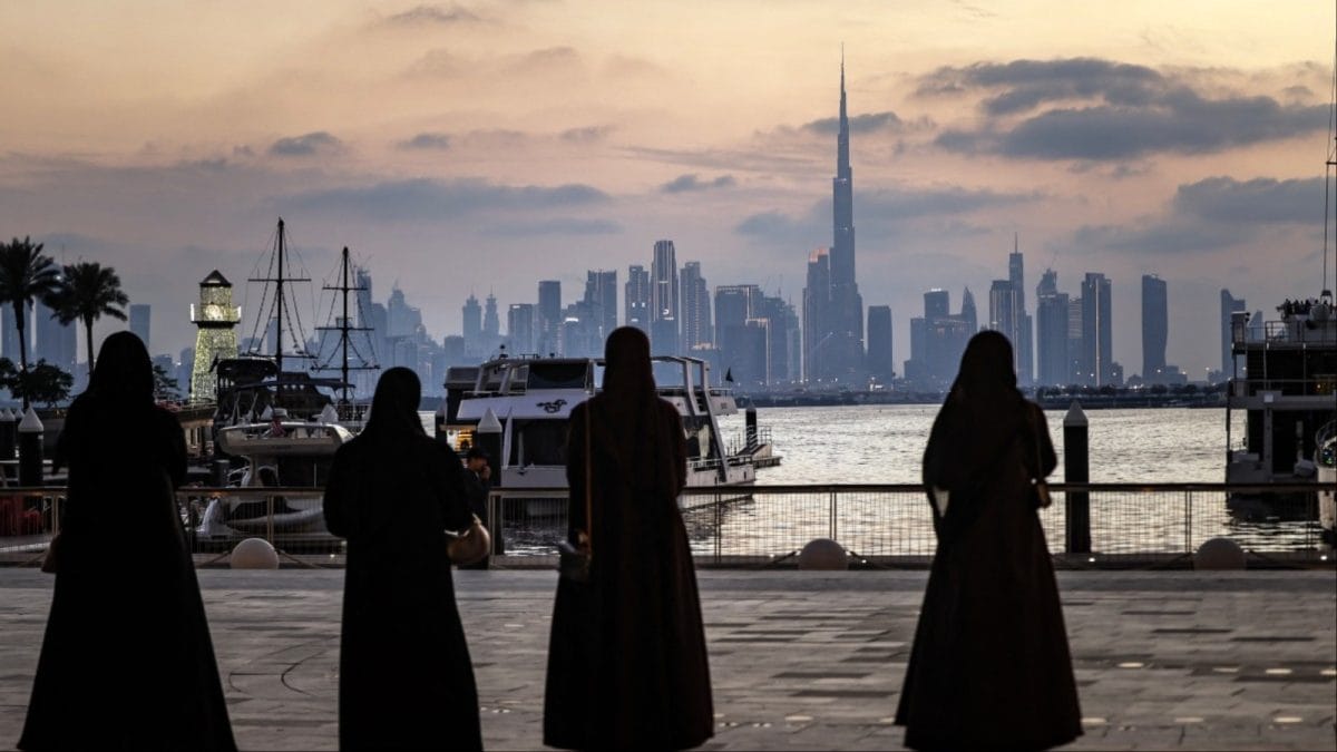 UAE Telecom Giant Mulling Exit From Pakistan Market Over Geopolitical Tensions, Global Uncertainty