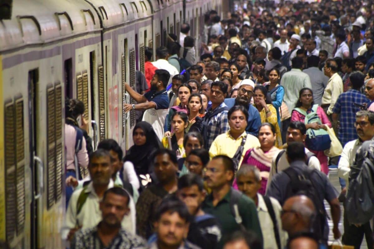 Mumbai's New Train Ticketing App Has A Loophole — And Commuters Are Already Exploiting It