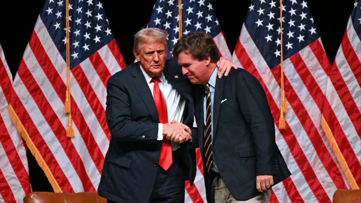 Trump Takes a Shot at Anti‑Iran Pundits, Labels Them ‘Nut Jobs’ and ‘Cheap Publicity’ Chasers