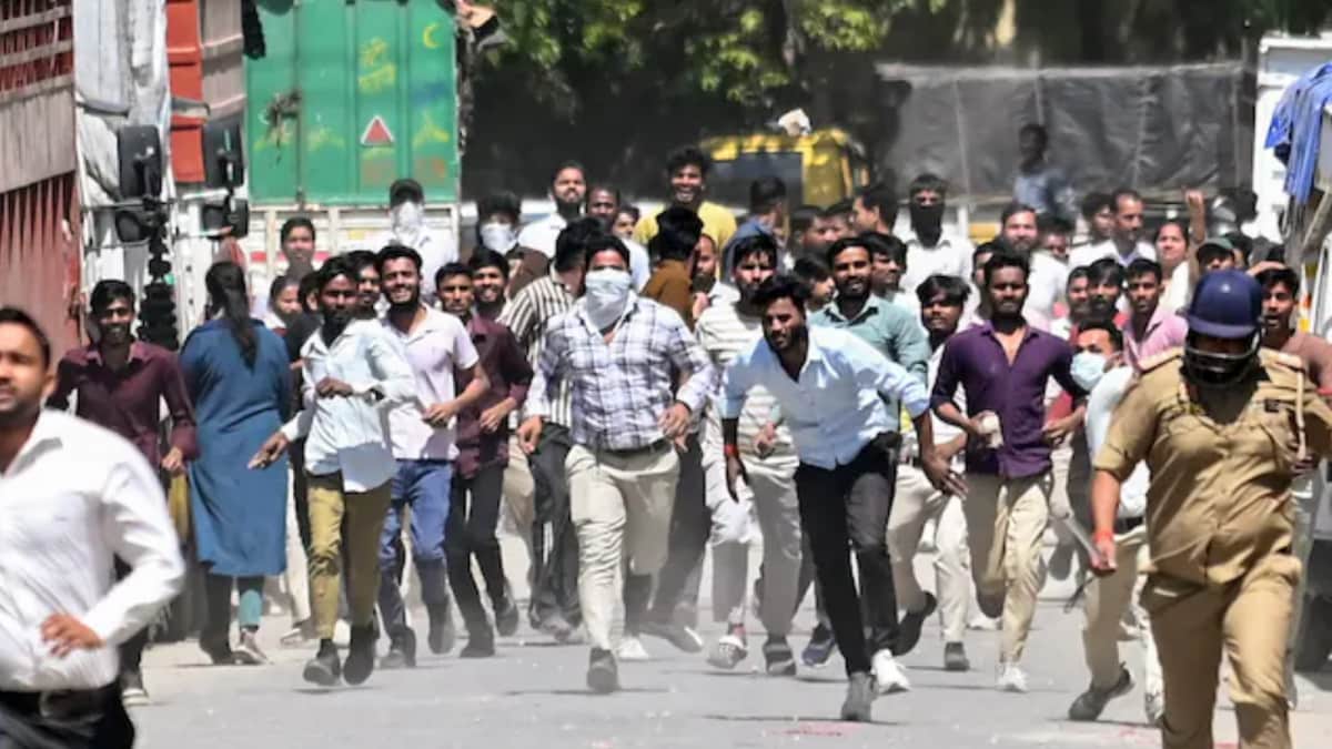 UP Announces Minimum Wage Hike After Noida Protests: Check Revised Pay Across Districts