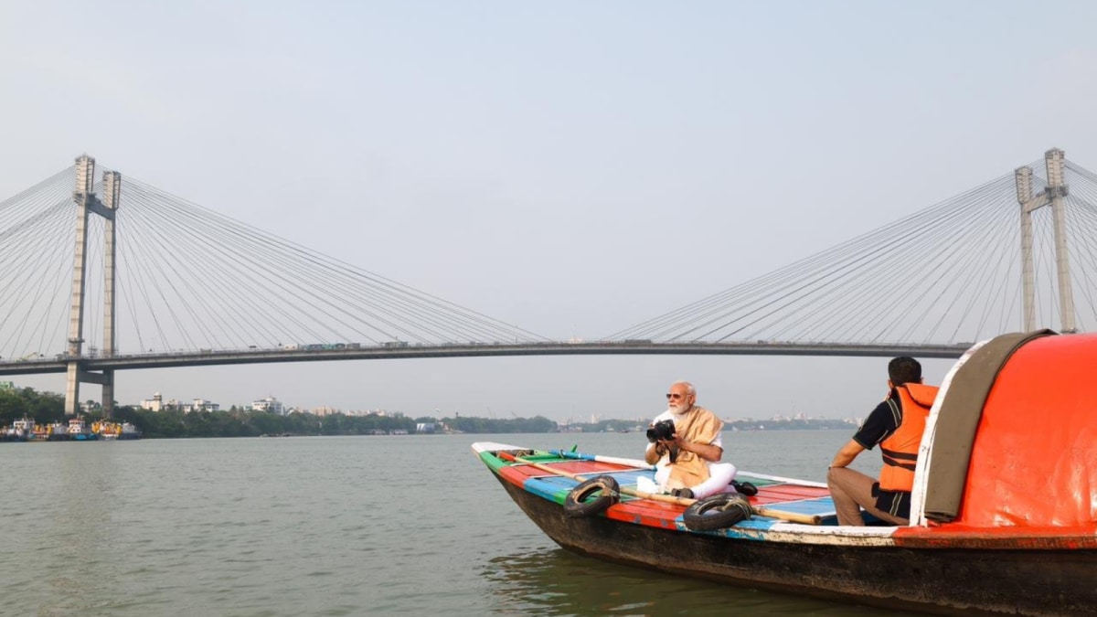 ‘Ganga Flows Through Soul Of Bengal’: PM Modi Enjoys Boat Ride On Hooghly | Watch