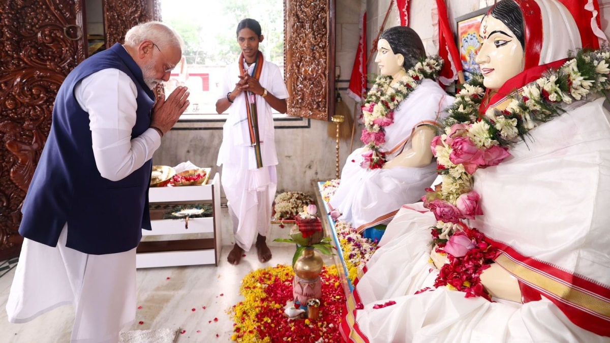 PM Modi Offers Prayers At Main Shrine Of Matuas In Bengal Ahead Of Polls | Why It Matters?