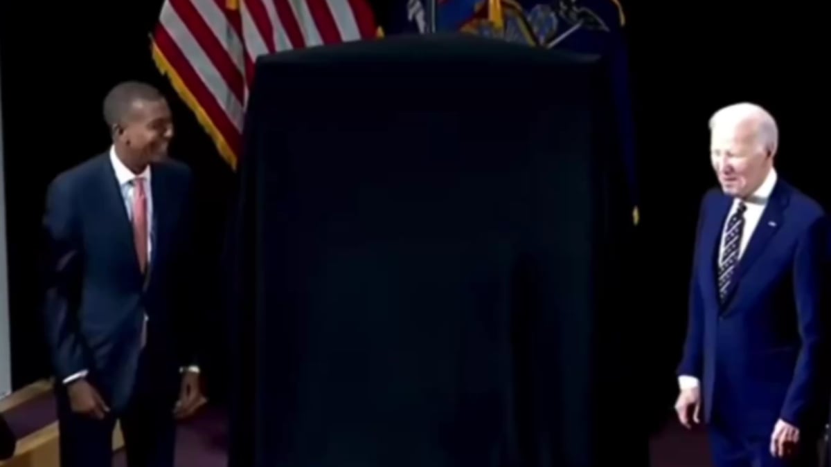 ‘Doesn't He Look Like Barack?’ Joe Biden Compares Syracuse Trustee With Ex-President, Sparks Row