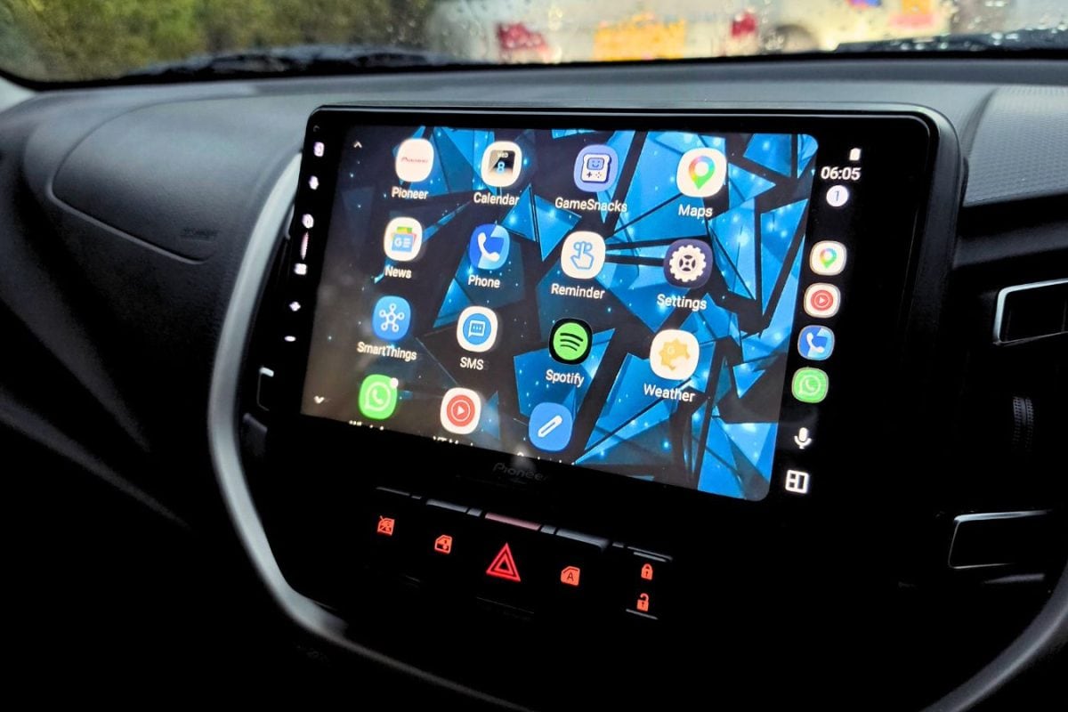 Pioneer DMH-AP6650BT Media Player Brings Smartness And Wireless Auto To Your Car