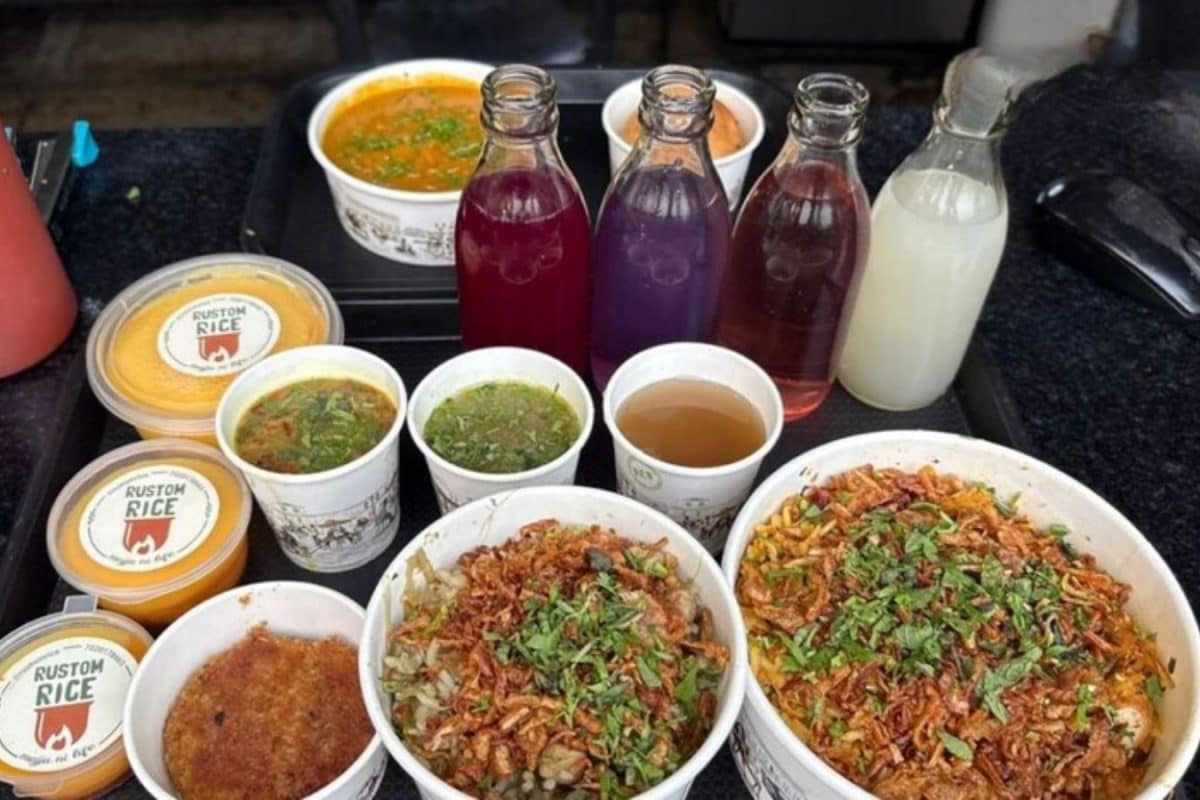 Craving Irani-Parsi Food? This Pune Eatery Serves Cuisines Starting From Just Rs 30