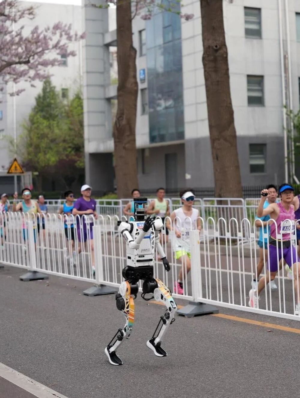 Straight Out Of Sci-Fi? Robots Joined Humans In A Real Marathon In Beijing