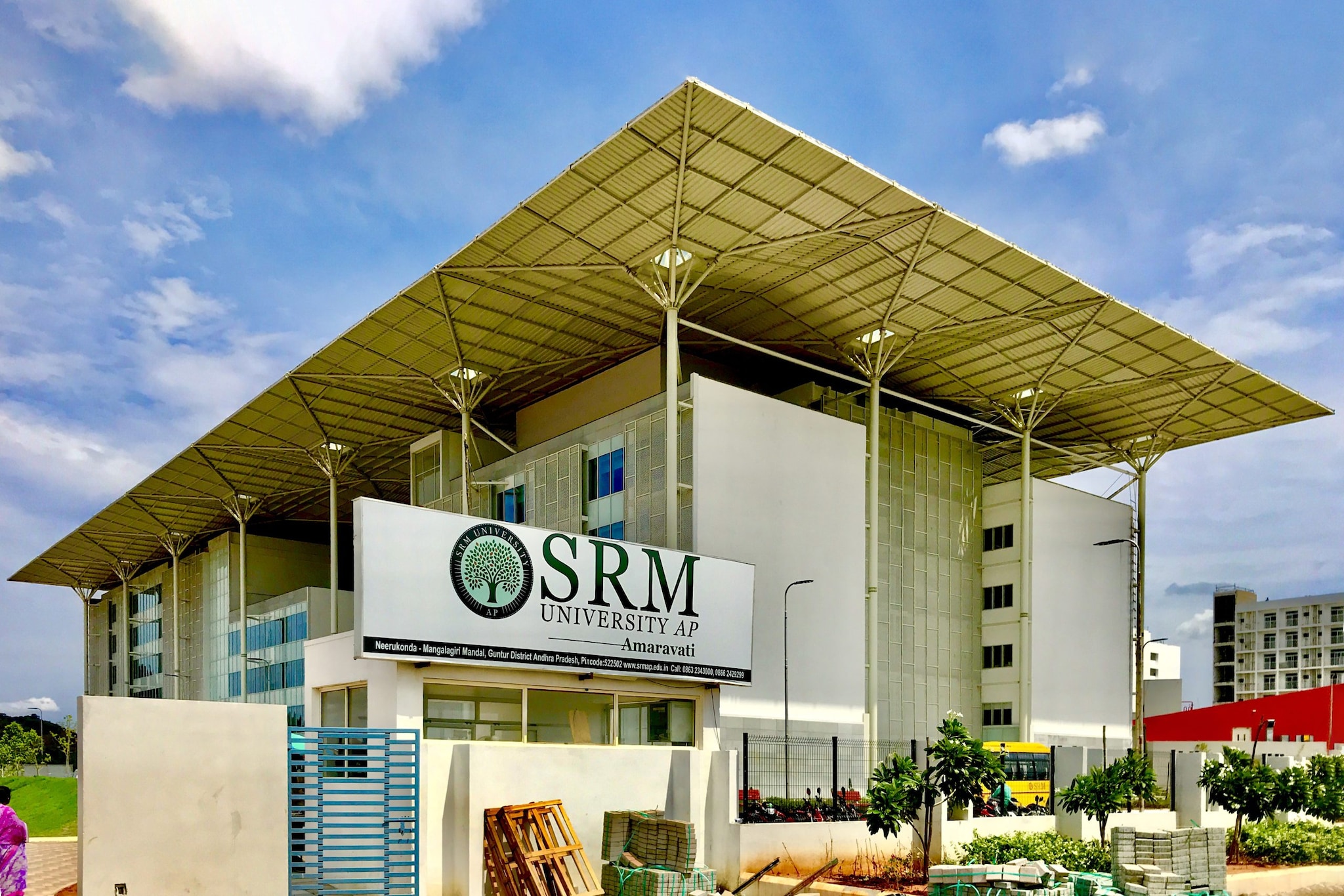 7. SRM Institute of Science and Technology SRM Institute, based in Chennai, is a large private university that accepts JEE Main scores along with its own entrance exam. It is well known for its extensive placement drives, especially in Computer Science and IT. With multiple campuses and global tie-ups, SRM offers a diverse academic environment.
