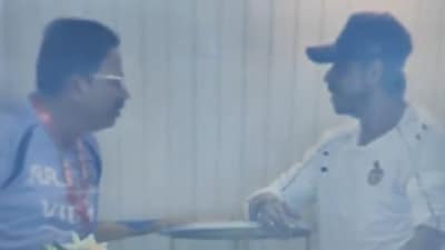 Shah Rukh Khan's animated chat with KKR CEO Venky Mysore goes viral